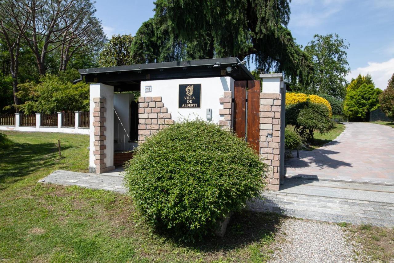 Villa De Alberti Vergiate Eksteriør billede